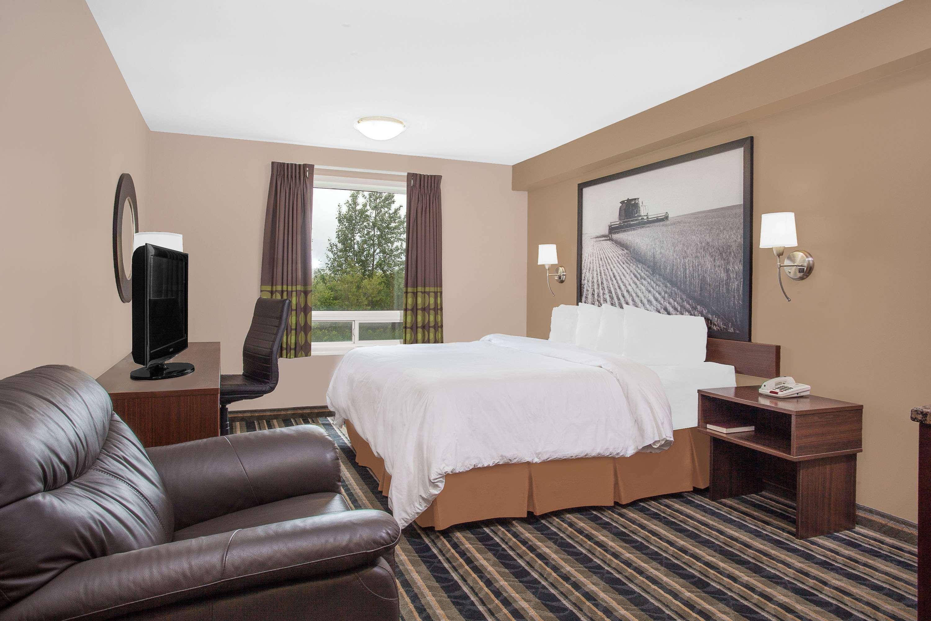 Super 8 By Wyndham Brandon Mb Exterior foto